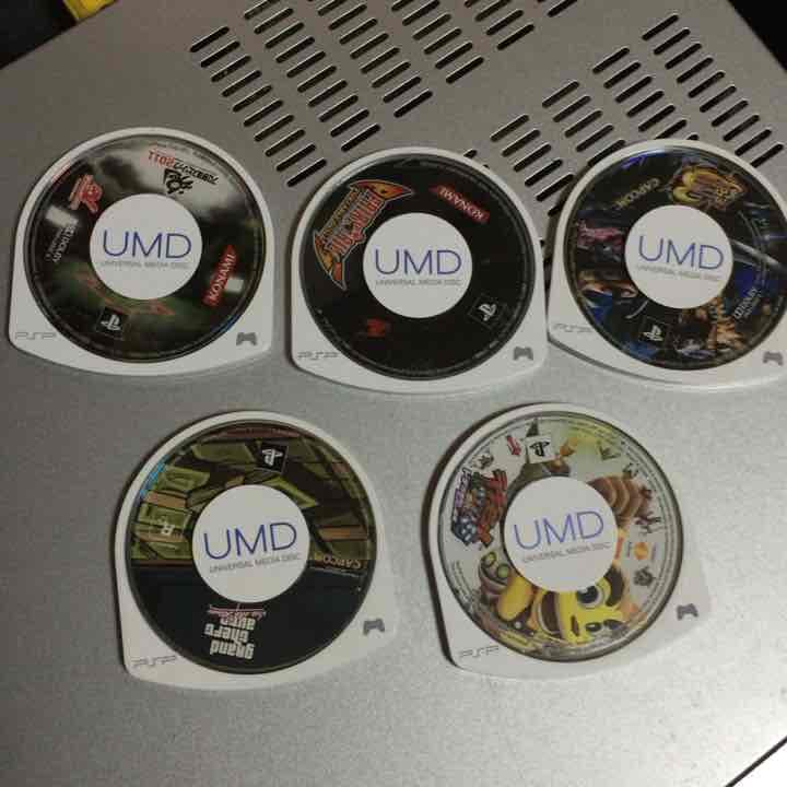 PSP3000+ソフト5枚セット