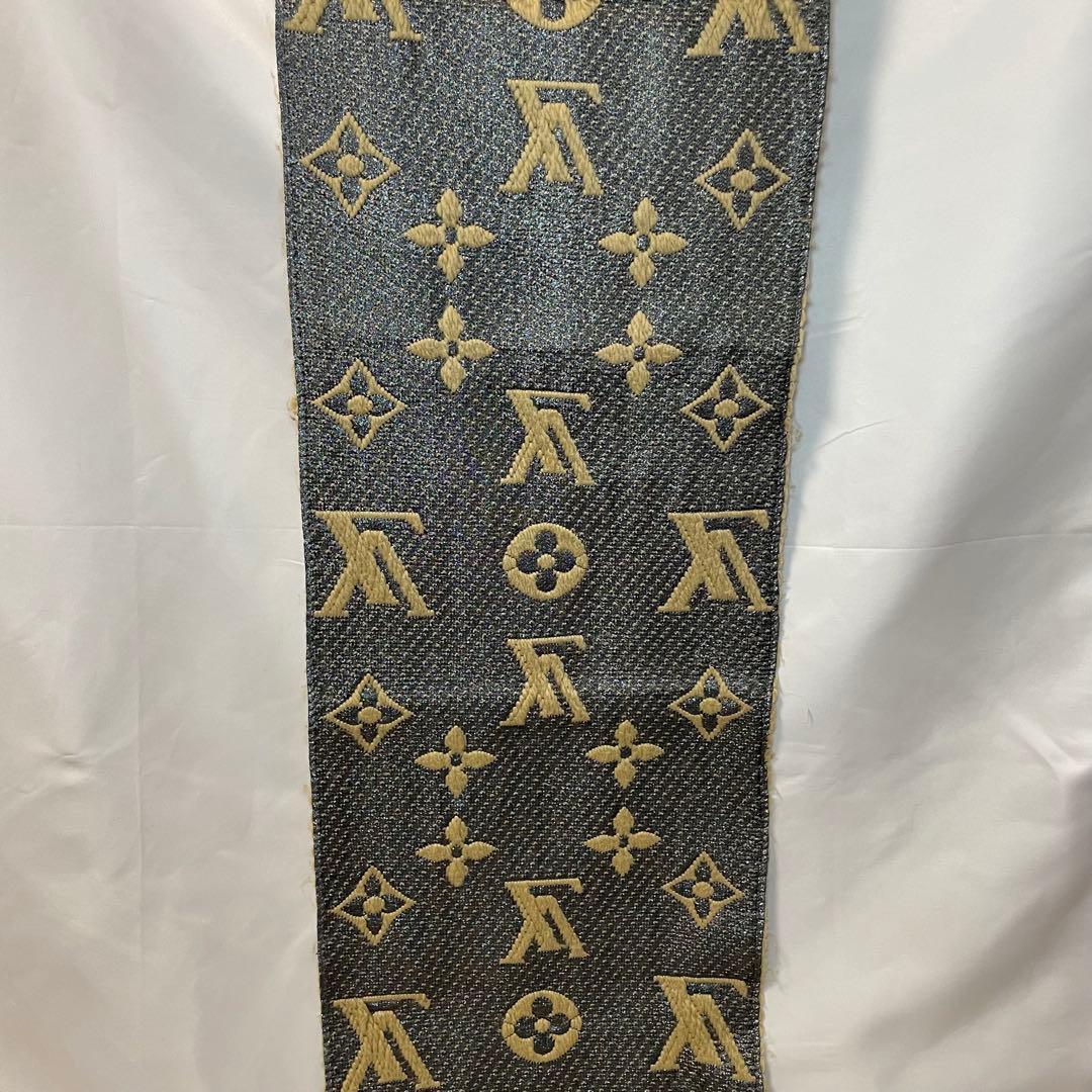 フォロー割　Louis Vuitton ルイヴィトン　マフラー　ベージュ