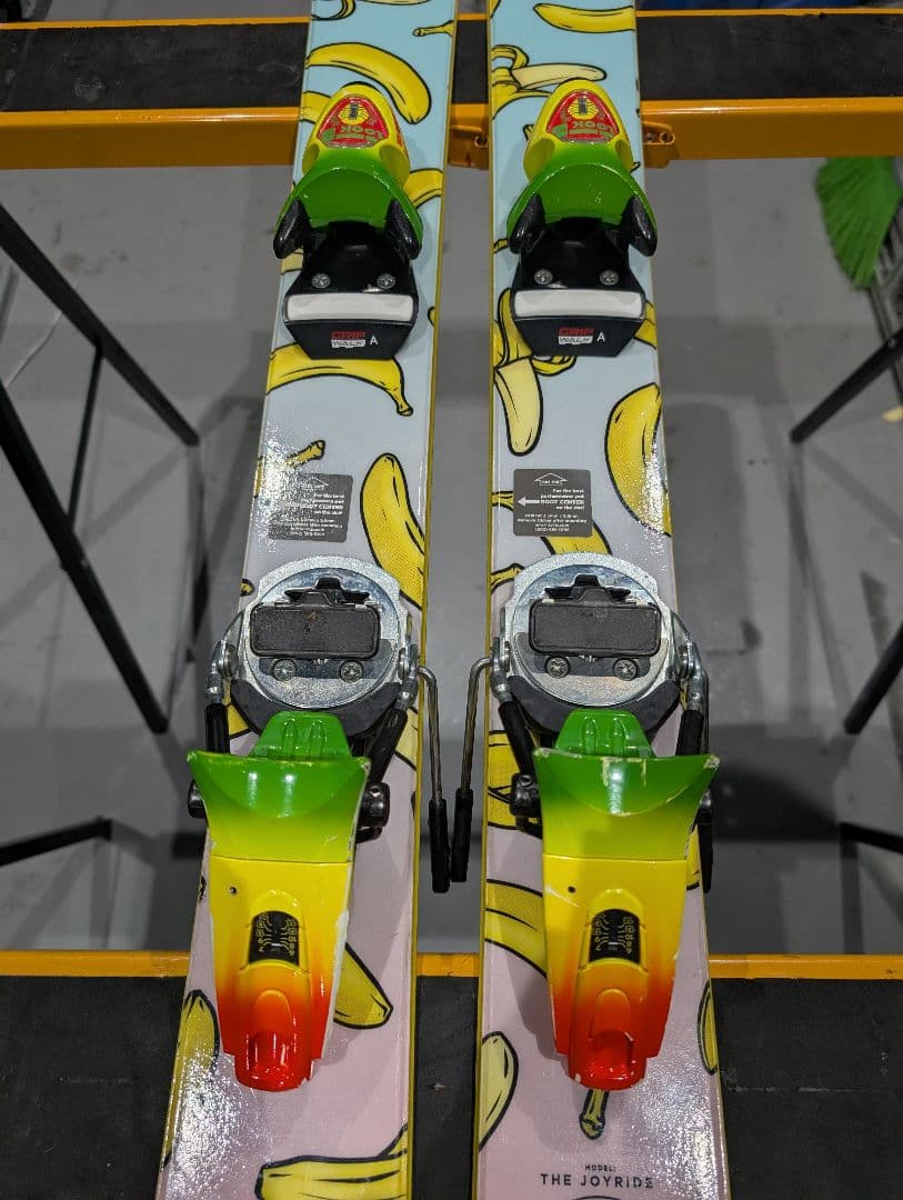 世界200本 Jskis Joyride160cm + Look pivot15
