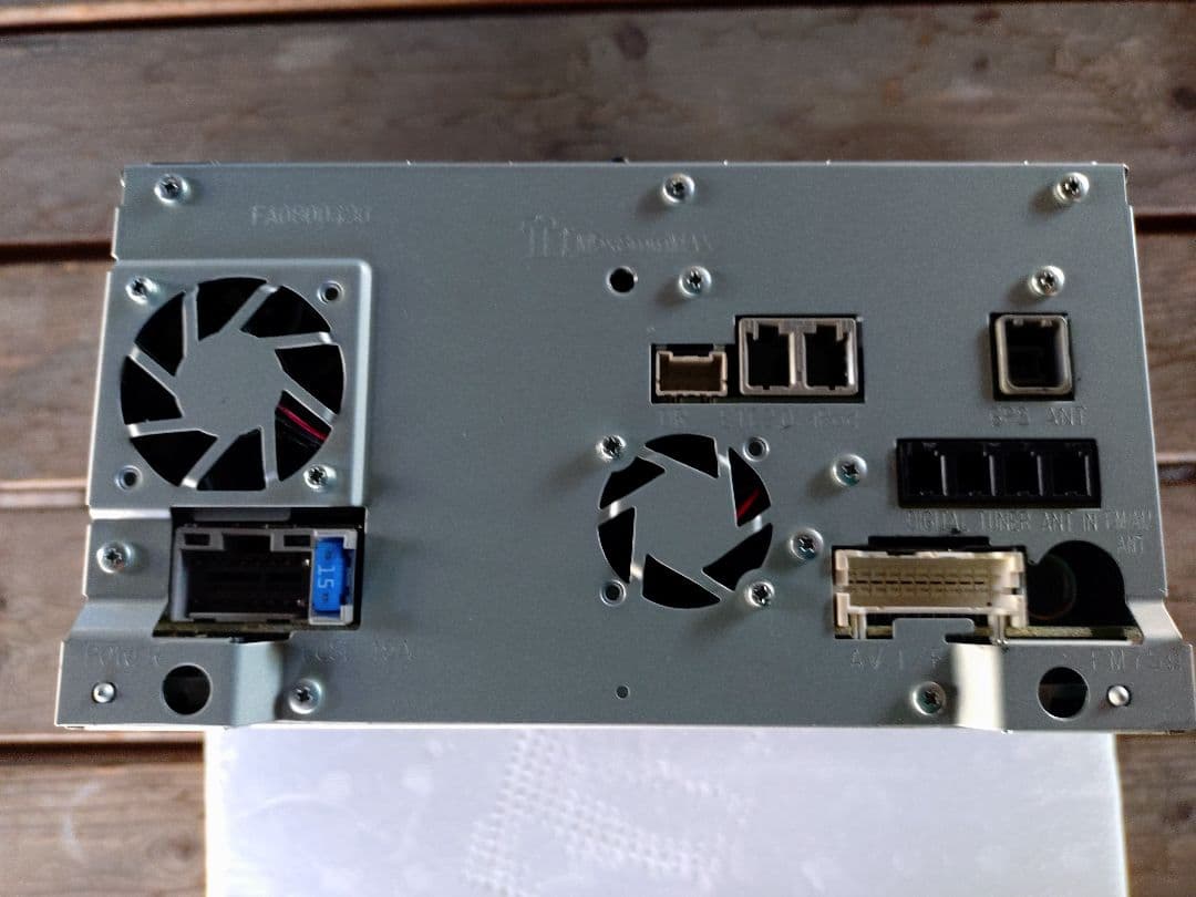 パナソニックストラーダ7インチカーナビCN−HE01D