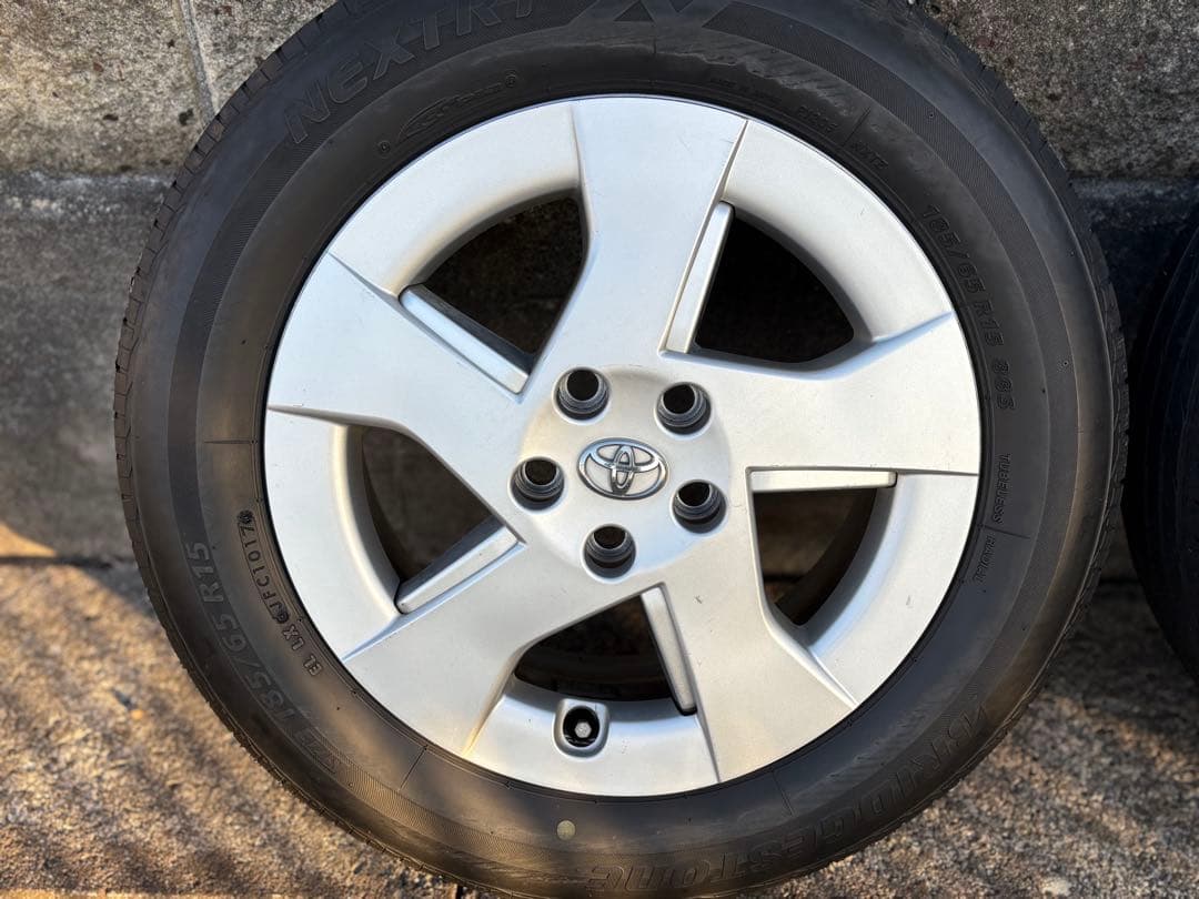 【引取り限定】 30プリウス 純正タイヤホイール4セット