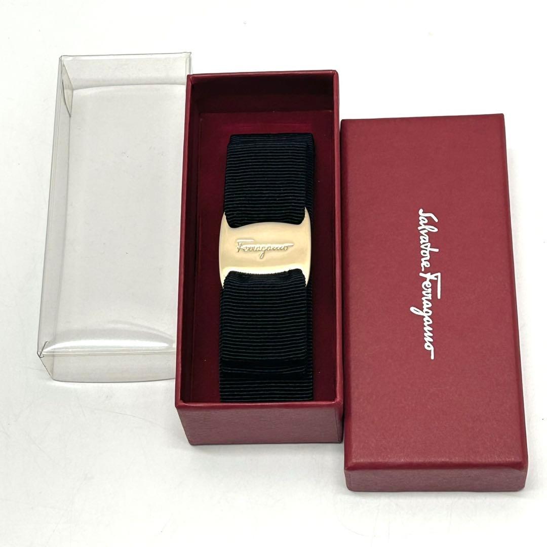 サルヴァトーレフェラガモ バレッタ ヘアアクセサリー ヘアピン ヴァラ リボン