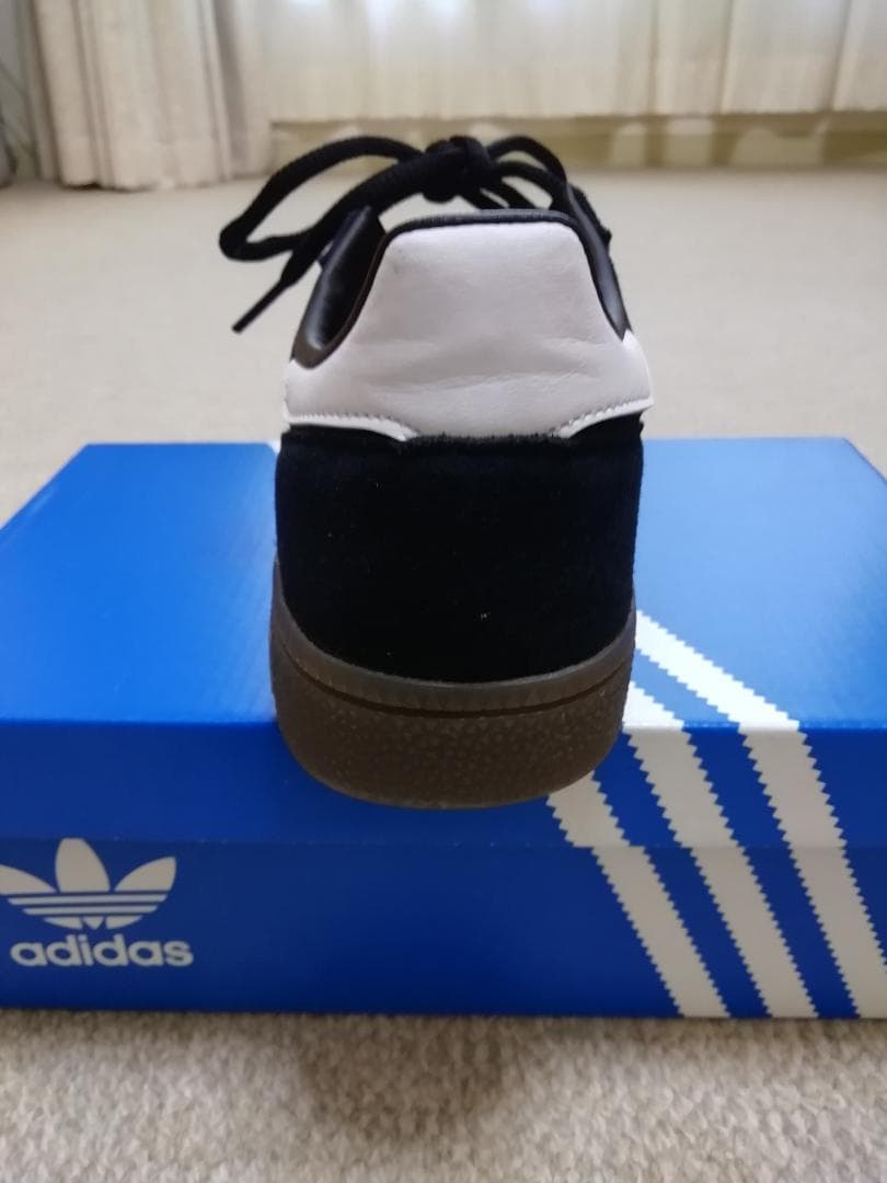 adidas　HANDBALL SPEZIAL 23cm