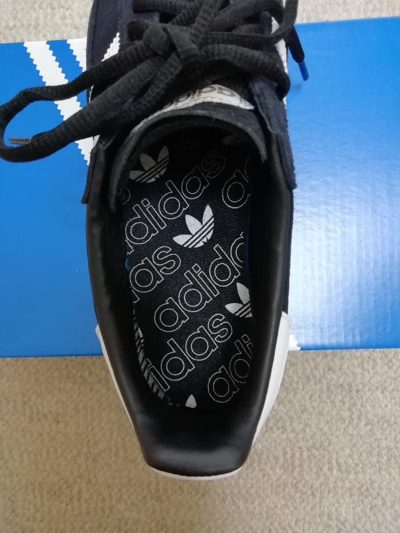 adidas　HANDBALL SPEZIAL 23cm