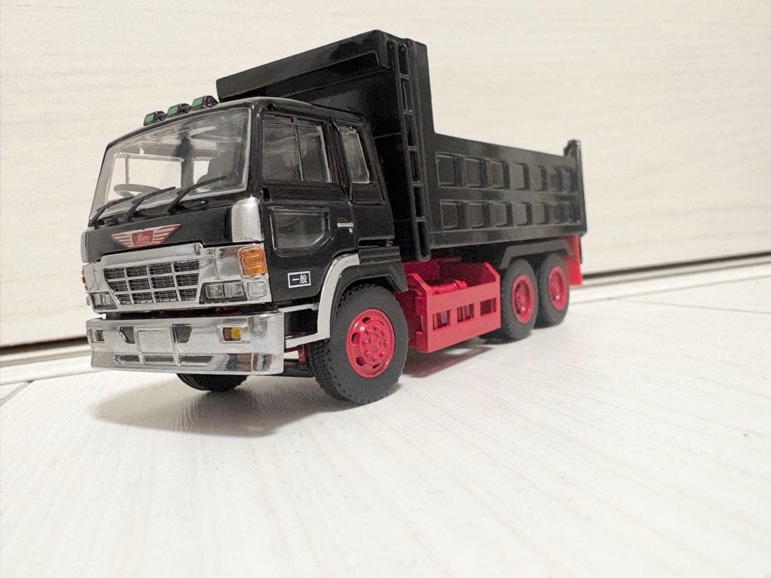 連休価格《新品箱付》1:64 日野　ダンプ　トラック　ミニカー