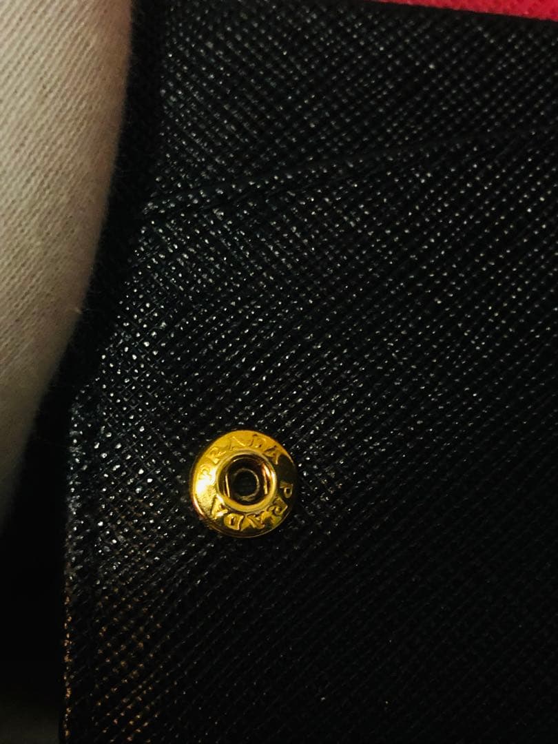 PRADA ブラック 長財布 ジッパー付き