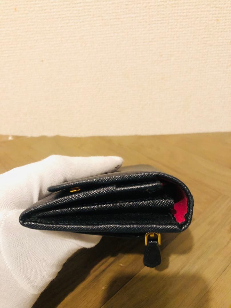 PRADA ブラック 長財布 ジッパー付き
