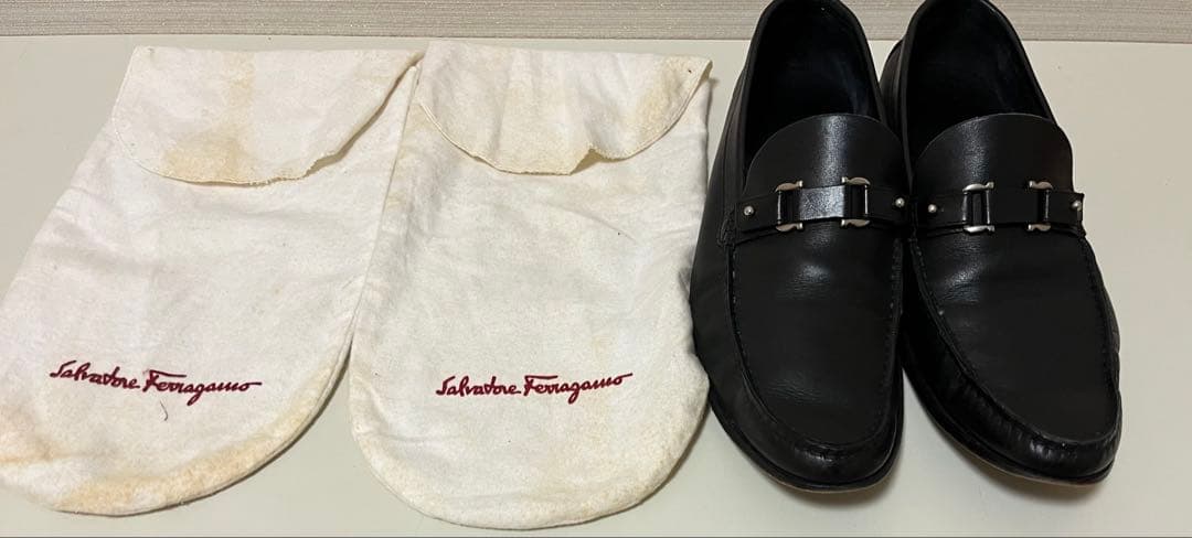 a*A様 【美品】サルヴァトーレ フェラガモ ローファー ブラック 8 EE (