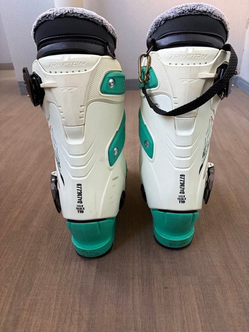 ダルベロ スキーブーツ　Dalbello IL Moro MV