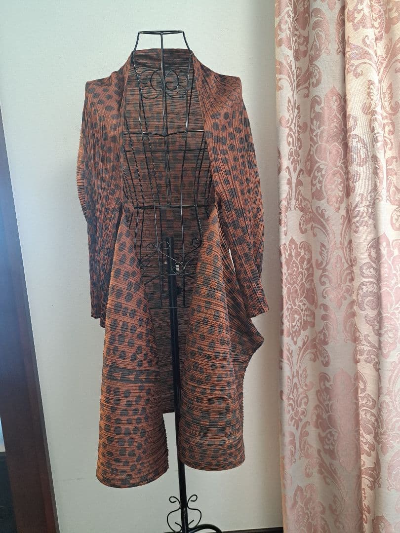 PLEATS PLEATS! ポンチョ・ケープ　サイズ3　イッセイミヤケ