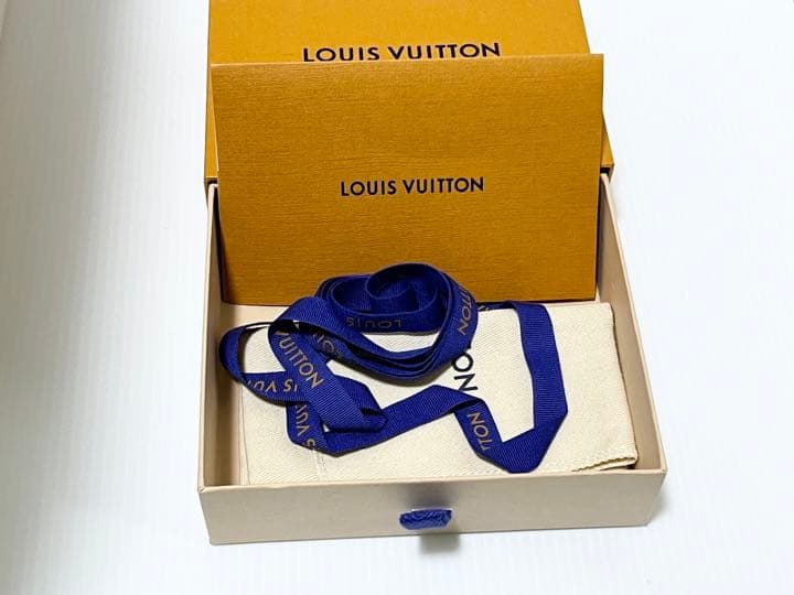 美品　ルイヴィトン財布 トリヨン ポルトフォイユ・スレンダー M81312