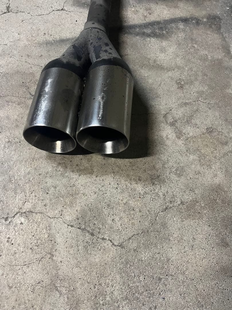 プリウスα マフラー