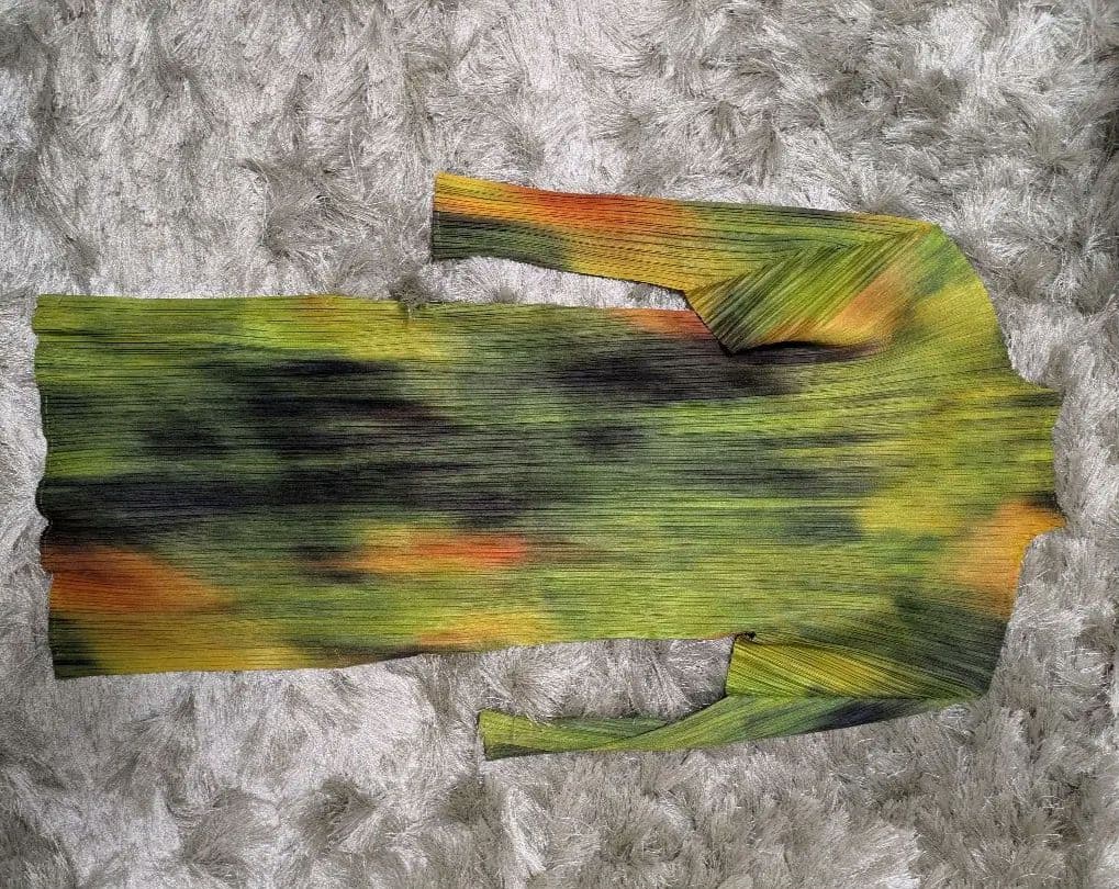 プリーツプリーズ　TURNIP & SPINACH ハイネックカットソー