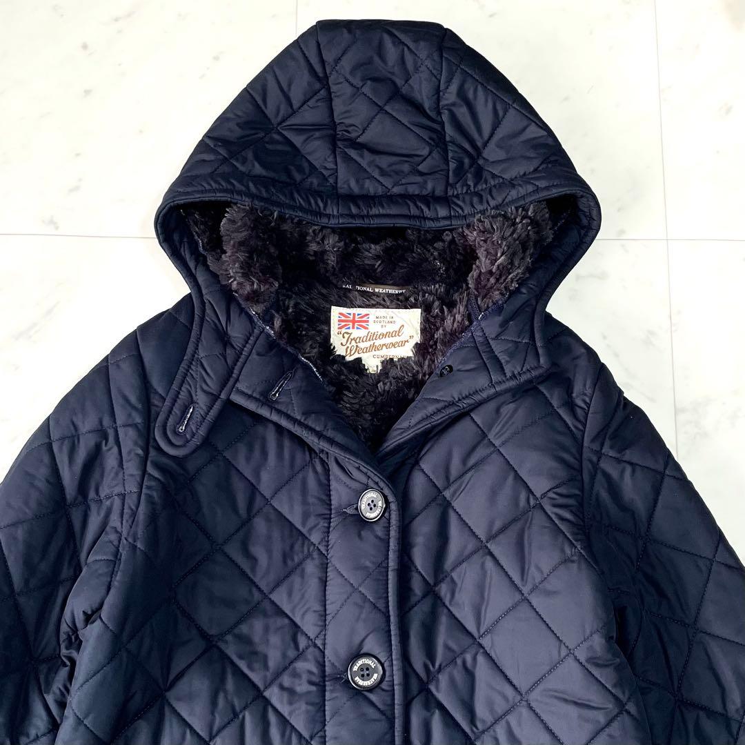 美品トラディショナルウェザーウェア✨キルティング コート M ボア フード 紺
