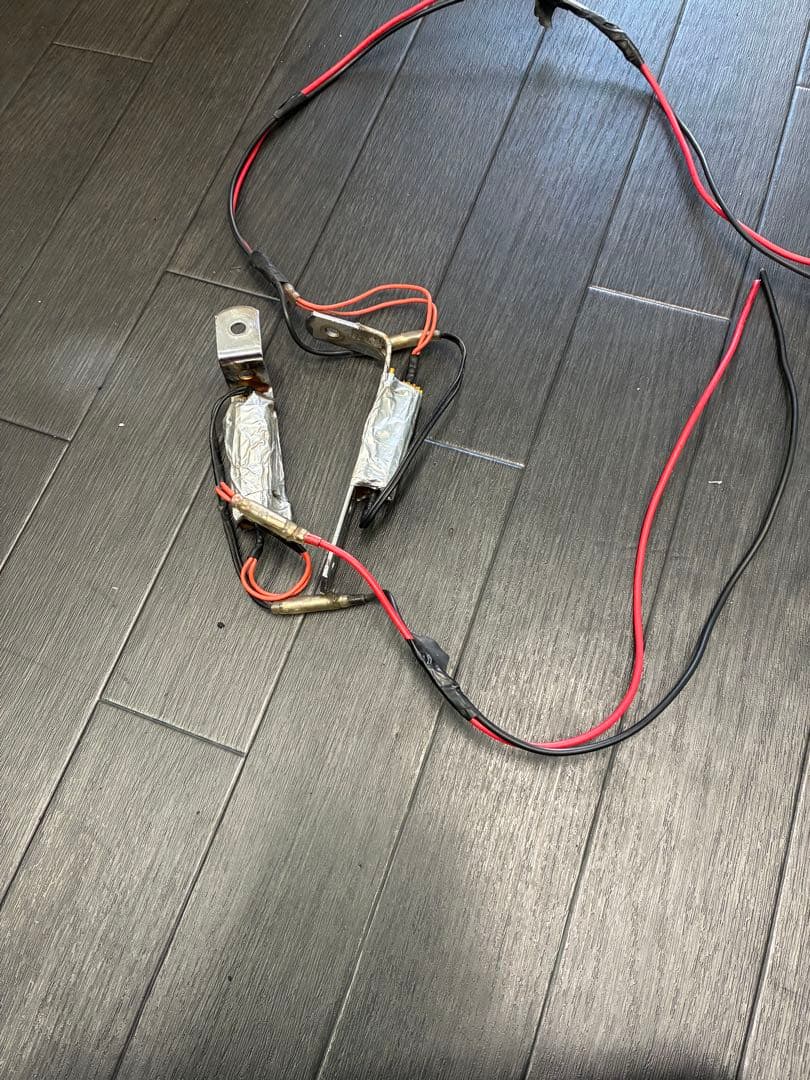 ハイエース　純正　LED ヘッドライト　左右