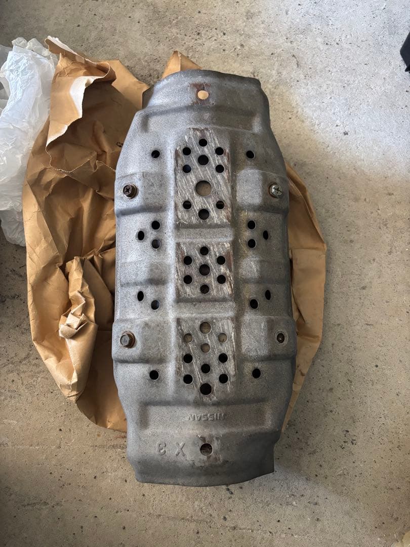 r33スカイライン 触媒