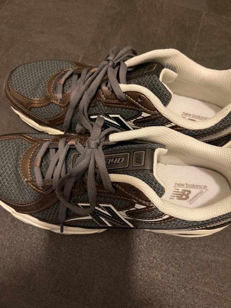 New Balanceスニーカー740 ブラウン/グレー 25.0cm