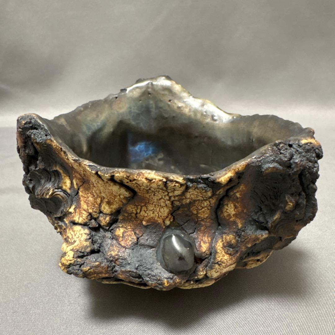 平松龍馬　亀裂文燻銀彩ぐい呑