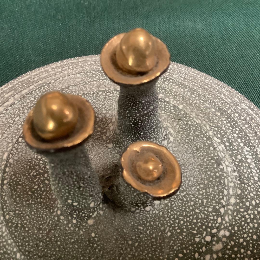 小林政美さんの波紋模様のグレー陶器収納容器