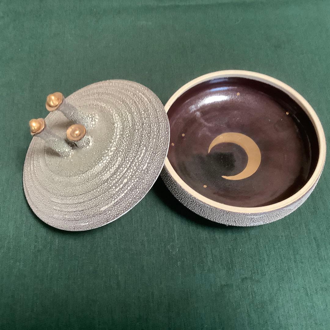 小林政美さんの波紋模様のグレー陶器収納容器