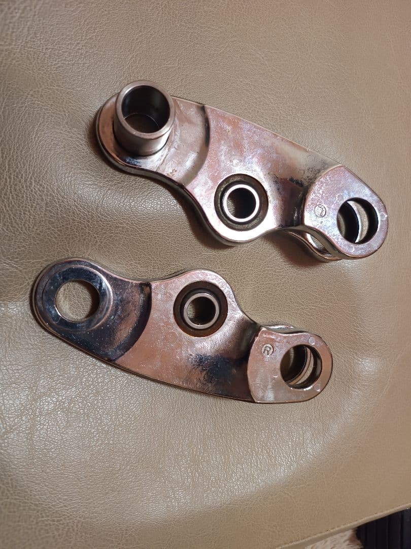 FLSTS 純正スプリングフォークロッカー