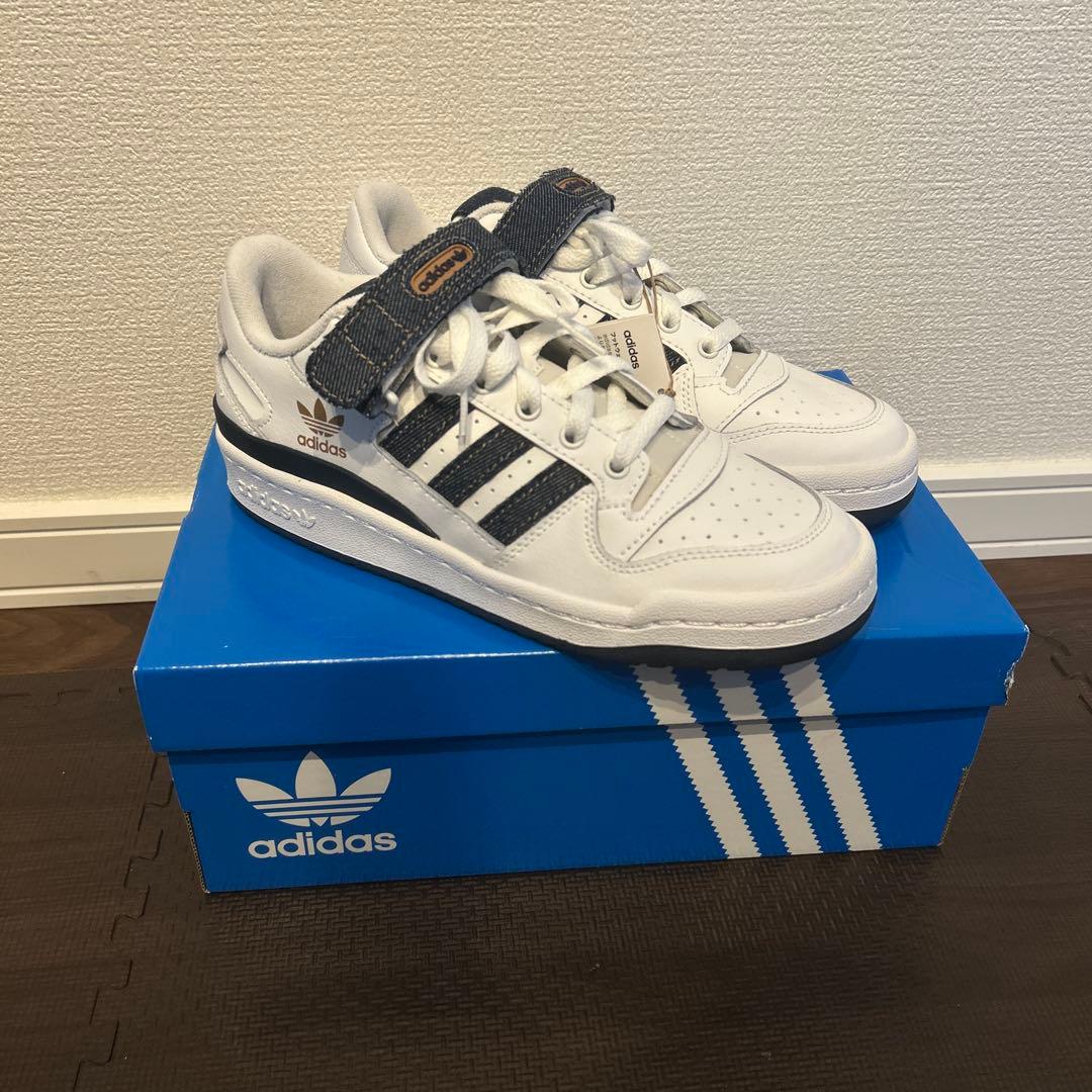 adidas ホワイト ネイビー スニーカー ベルクロ