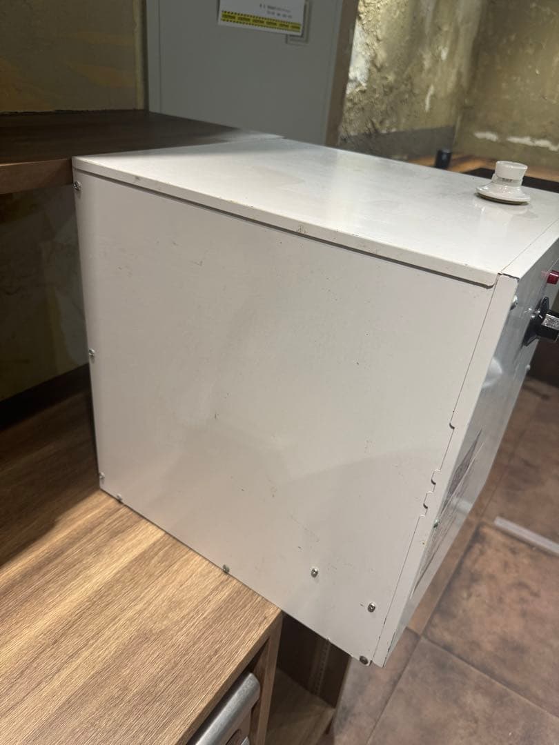 イトミック 電気温水器 ESN30ARN11E0 2024年式