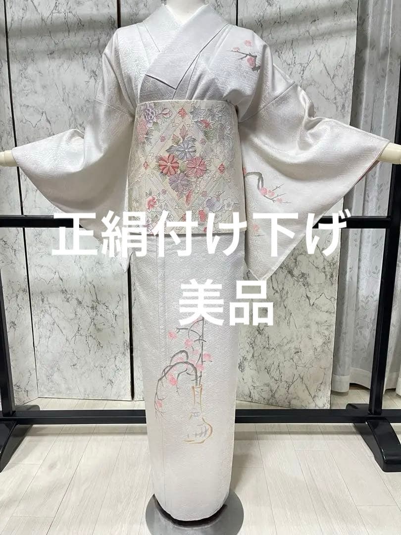 しゃちょう様正絹 付け下げ白地 花瓶に枝垂れ梅花、袷全体しつけ糸、美品
