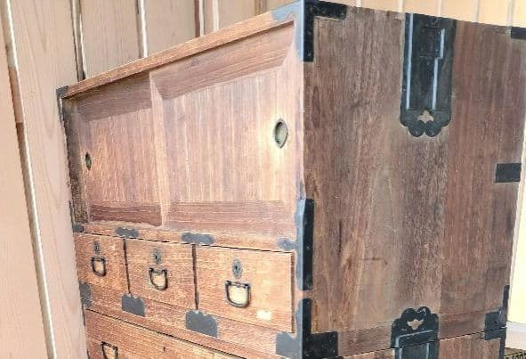 桐箪笥　古家具　アンティーク　チェスト　テレビ台　おもちゃ箱　着物