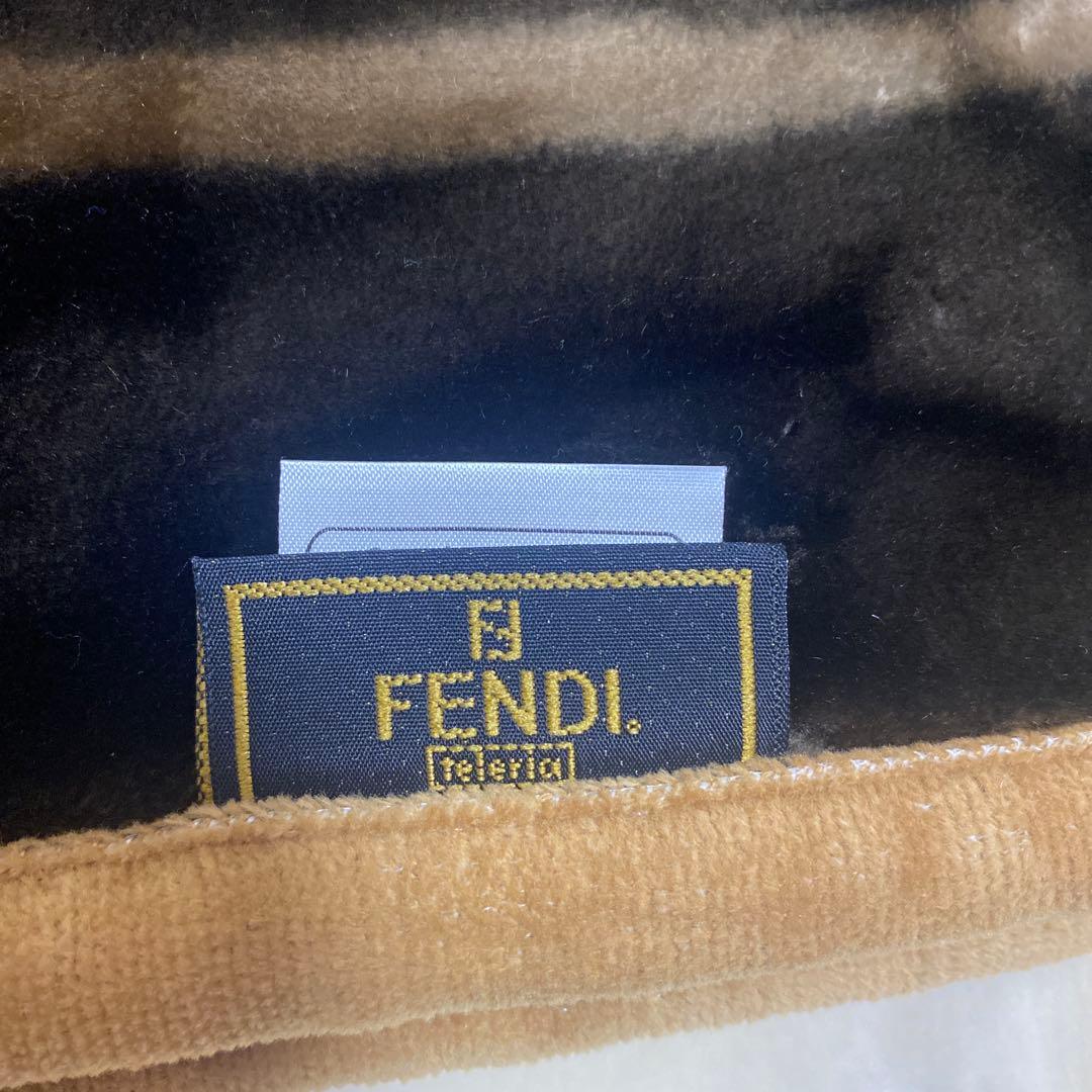 お*む様 未使用　廃盤品 FENDI フェンディ　ニューマイヤーハーフ毛布