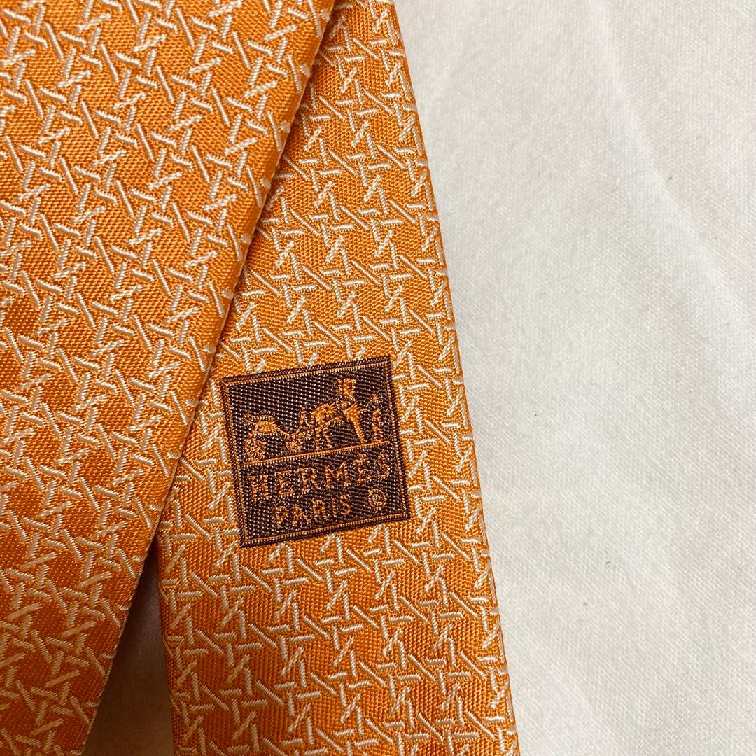 HERMES オレンジ 幾何学模様 シルクネクタイ
