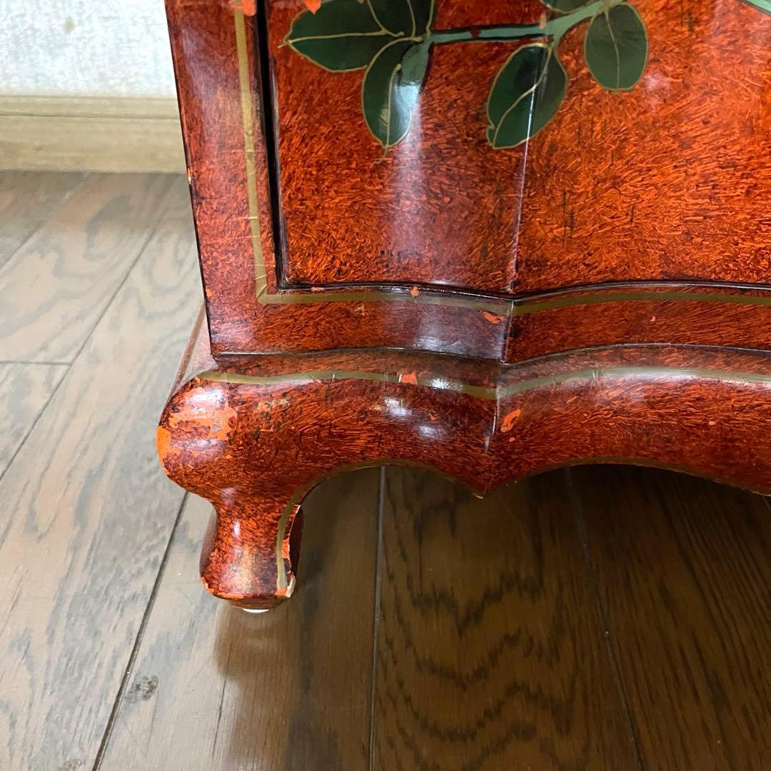 【ヴィンテージ・キャビネット】40X56X58 赤花と鳥の装飾箪笥　アジアン家具