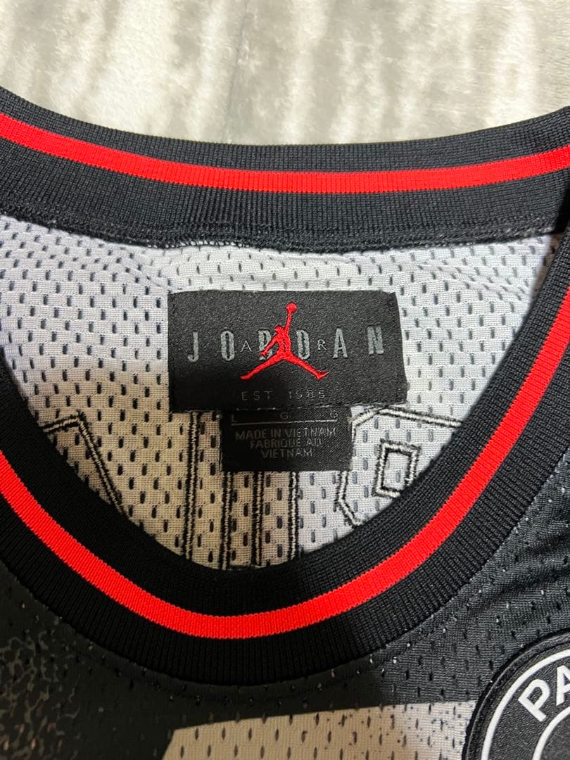 美品 パリサンジェルマン JORDAN ノースリーブ