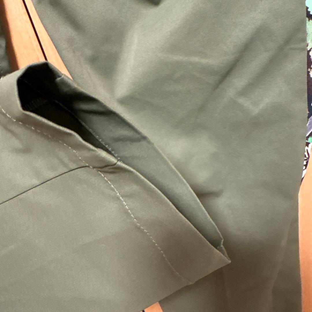 BEAMS GOLFオレンジレーベルフラワーカモプリントストレッチパンツ