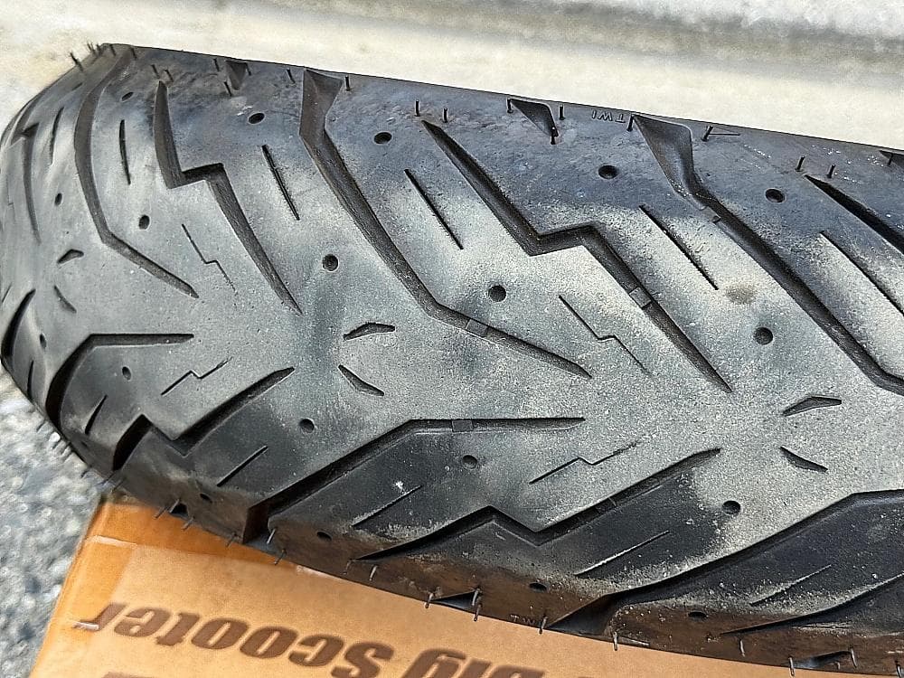 美品ワイズギア インチアップホイール ブラック 4D9 マジェスティ SG20J