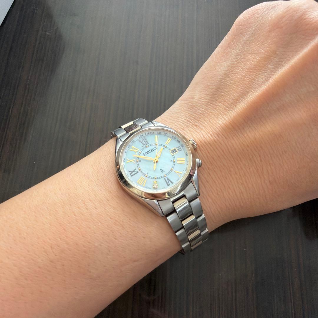 SEIKOセイコー　腕時計　電波時計　レディース