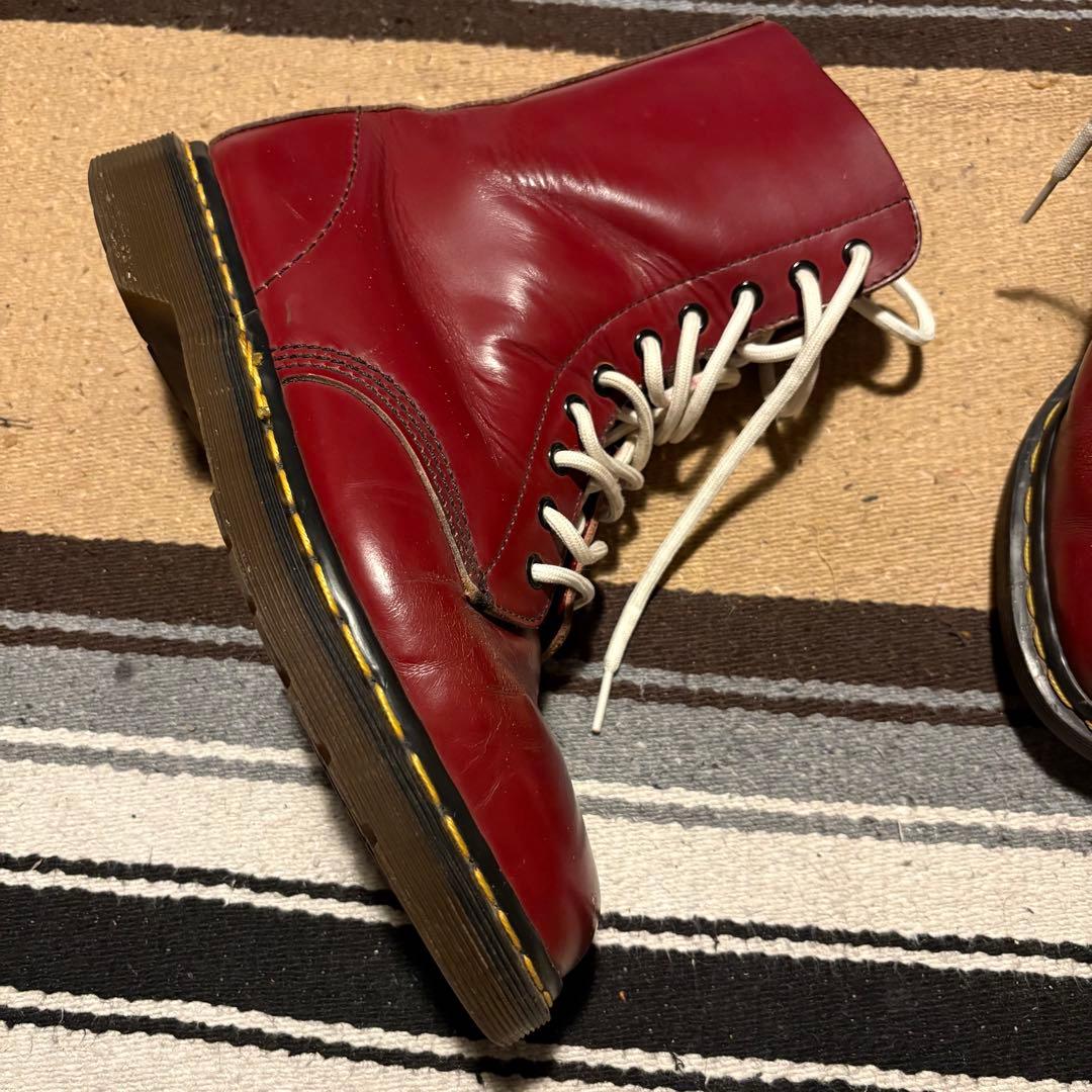 ドクターマーチン　英国製　チェリーレッド