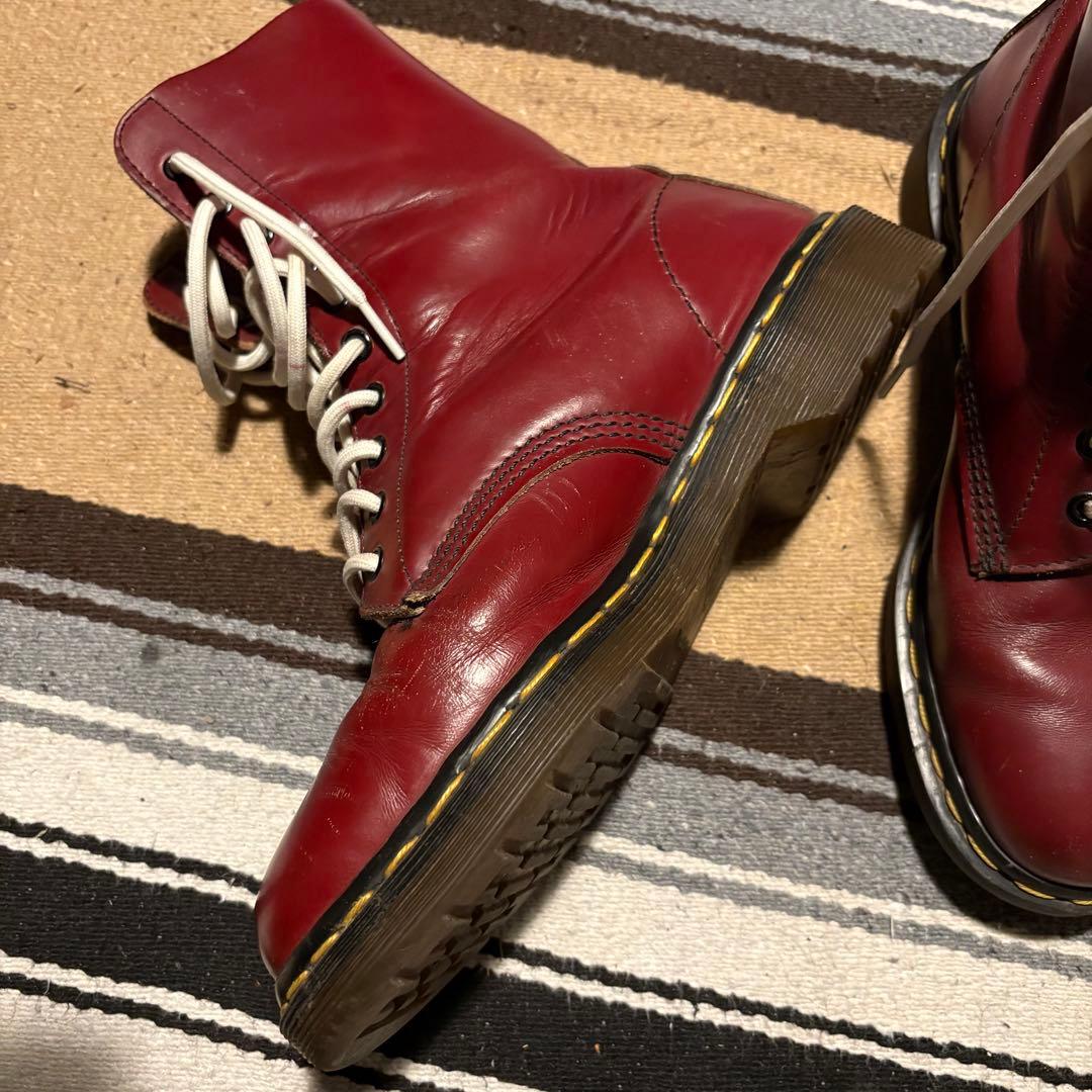 ドクターマーチン　英国製　チェリーレッド