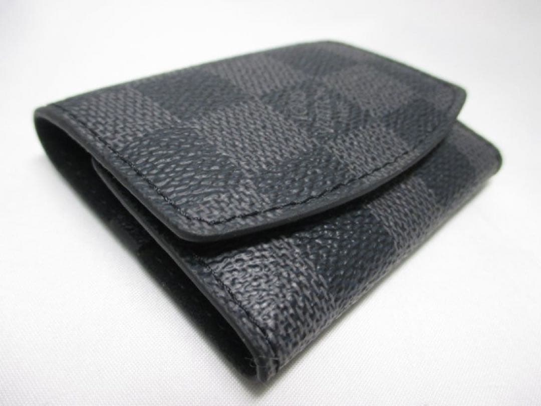 未使用品 ルイヴィトン ダミエグラフィット カフスケース イヤホンケース 本物