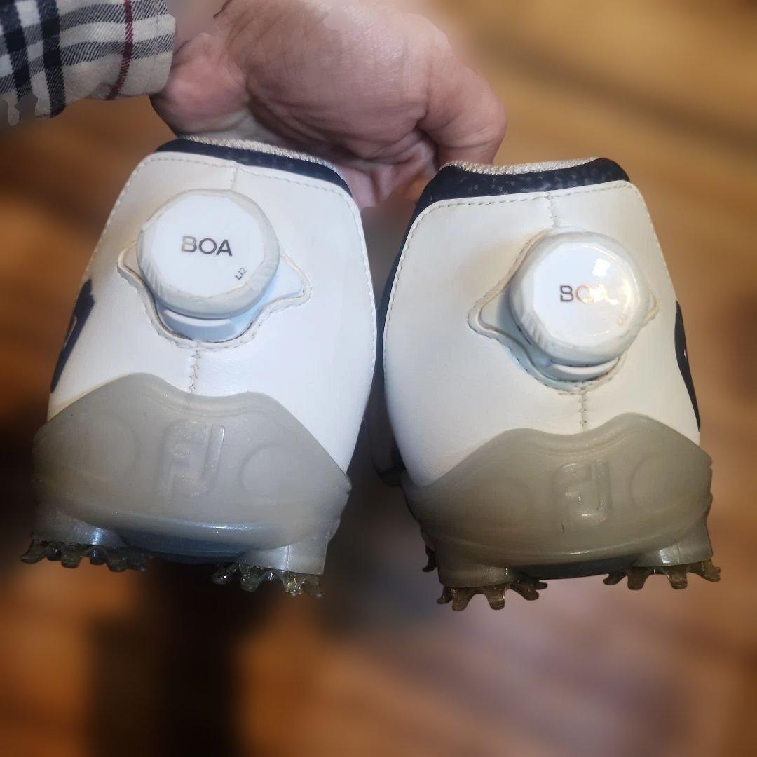 ホワイト ゴルフシューズ レースレス