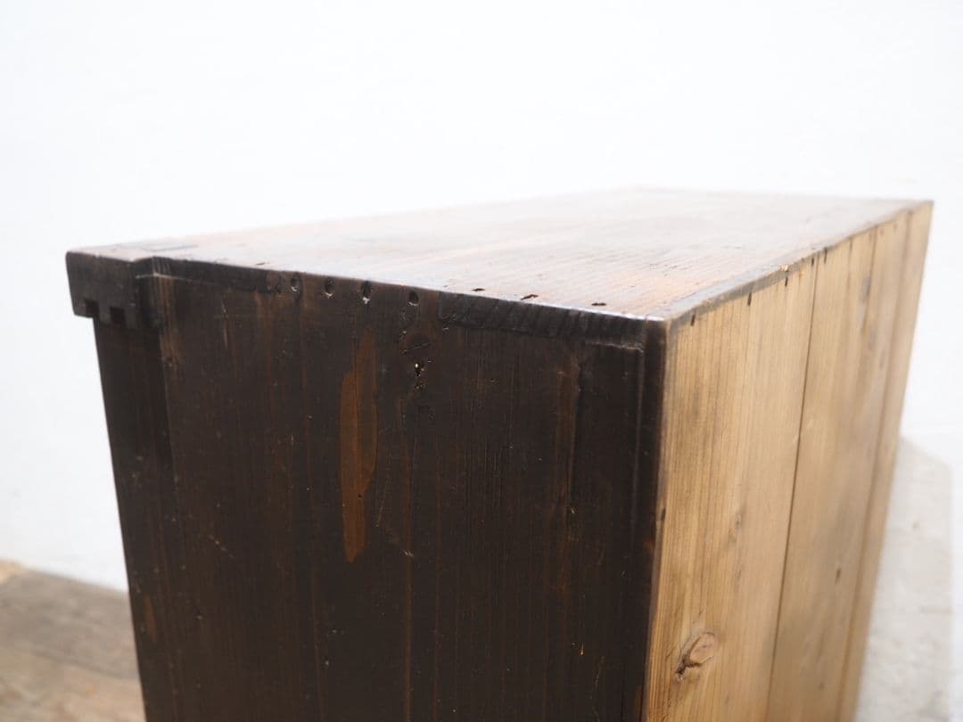 1156 アンティーク　波ガラスの飾り棚　食器棚　ガラスケース　古家具　レトロ