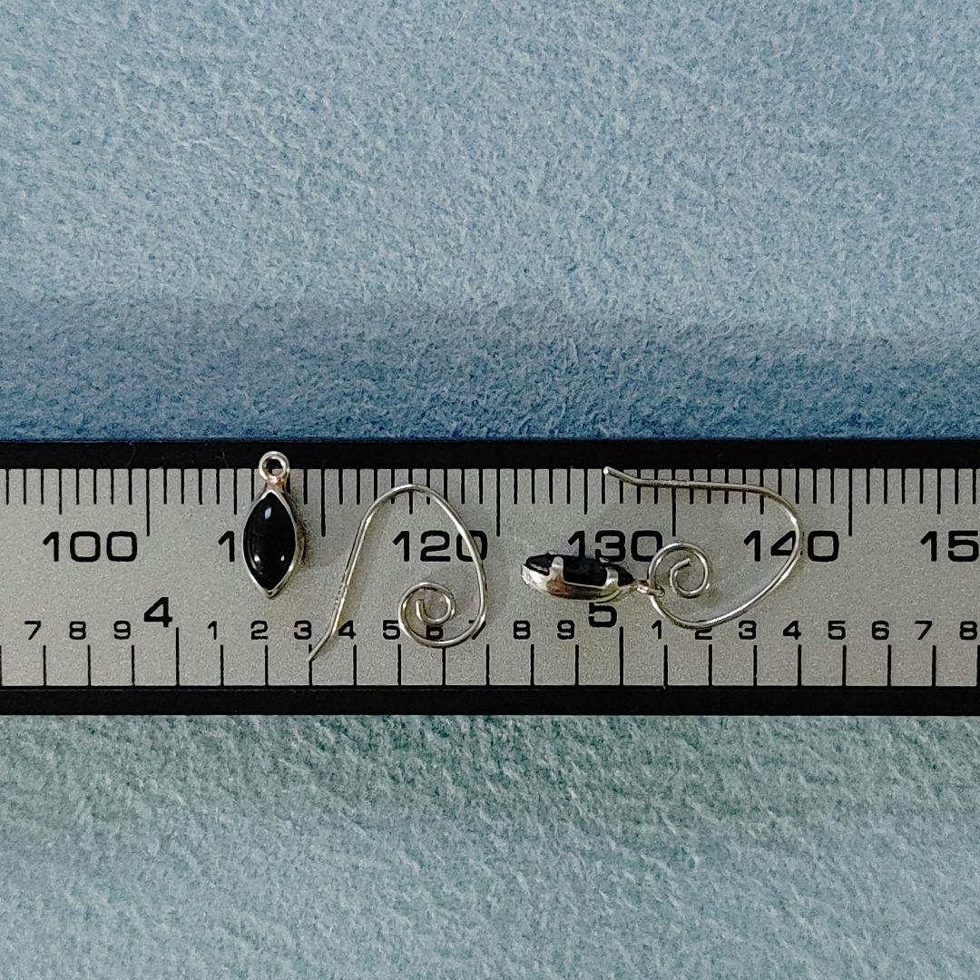 プラチナ　ブラックカルセドニー　フックピアス　Pt900