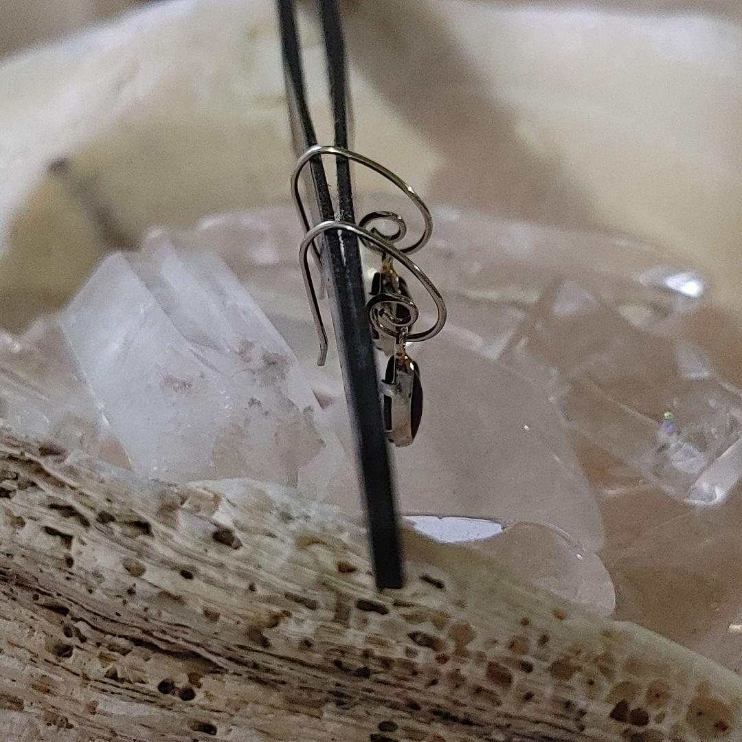 プラチナ　ブラックカルセドニー　フックピアス　Pt900