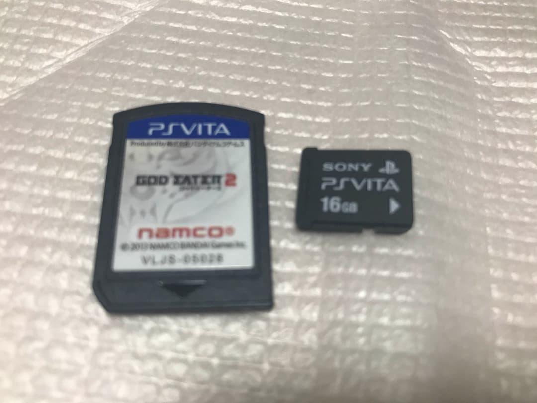 PS vita ライムグリーン(PCH-2000) +16GBメモリ(純正)