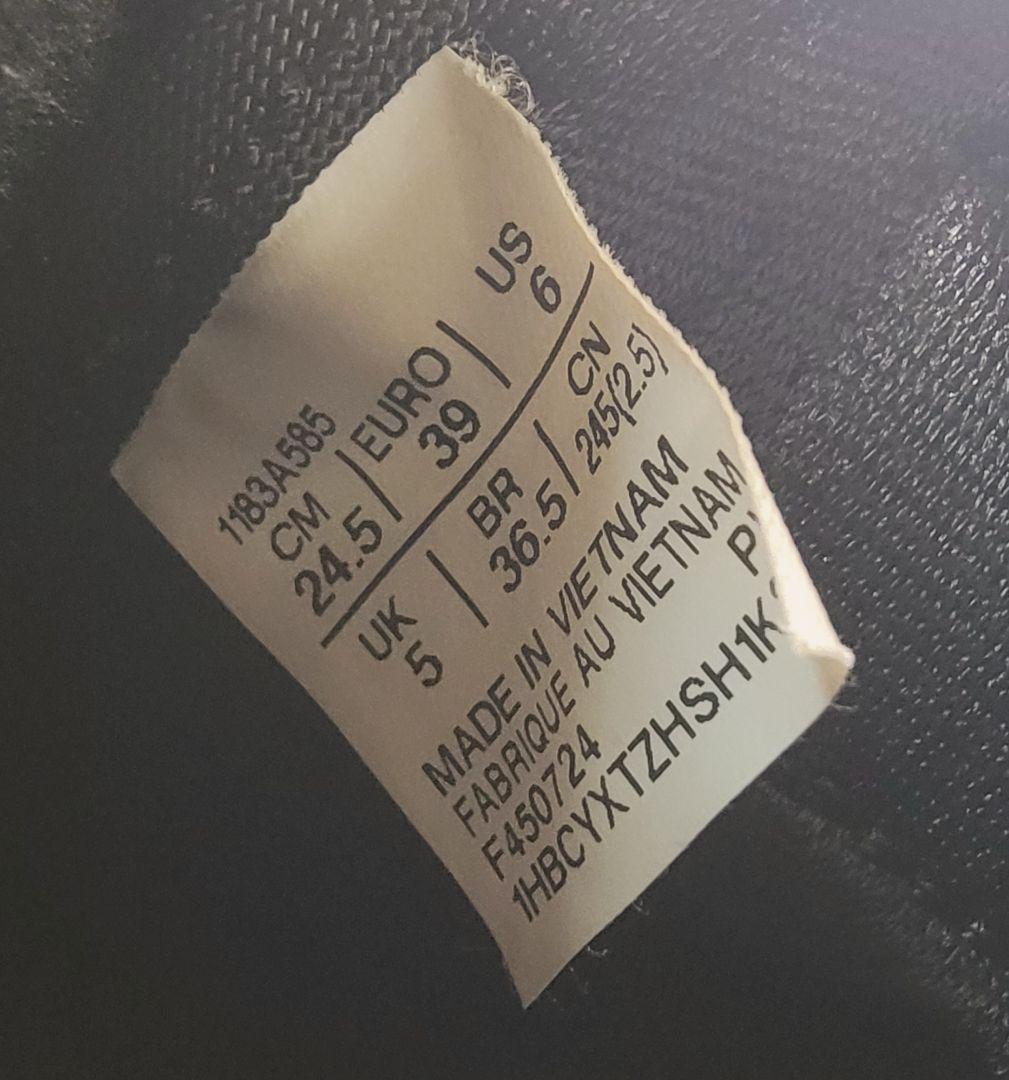 オニツカタイガー デレゲーション チャンク ブラック 24.5cm