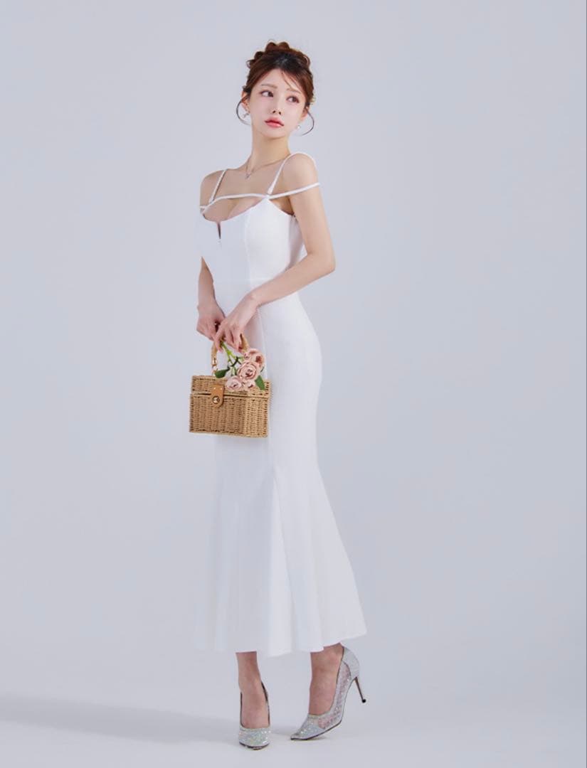 ROBE de FLEURSデコルテラインストレッチキルティングマーメイドドレス