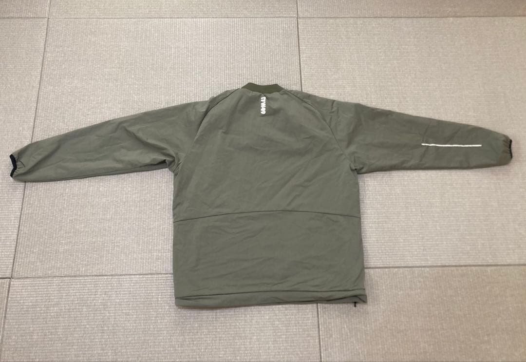 TFW49 スニードウインドブレーカーリバーシブル