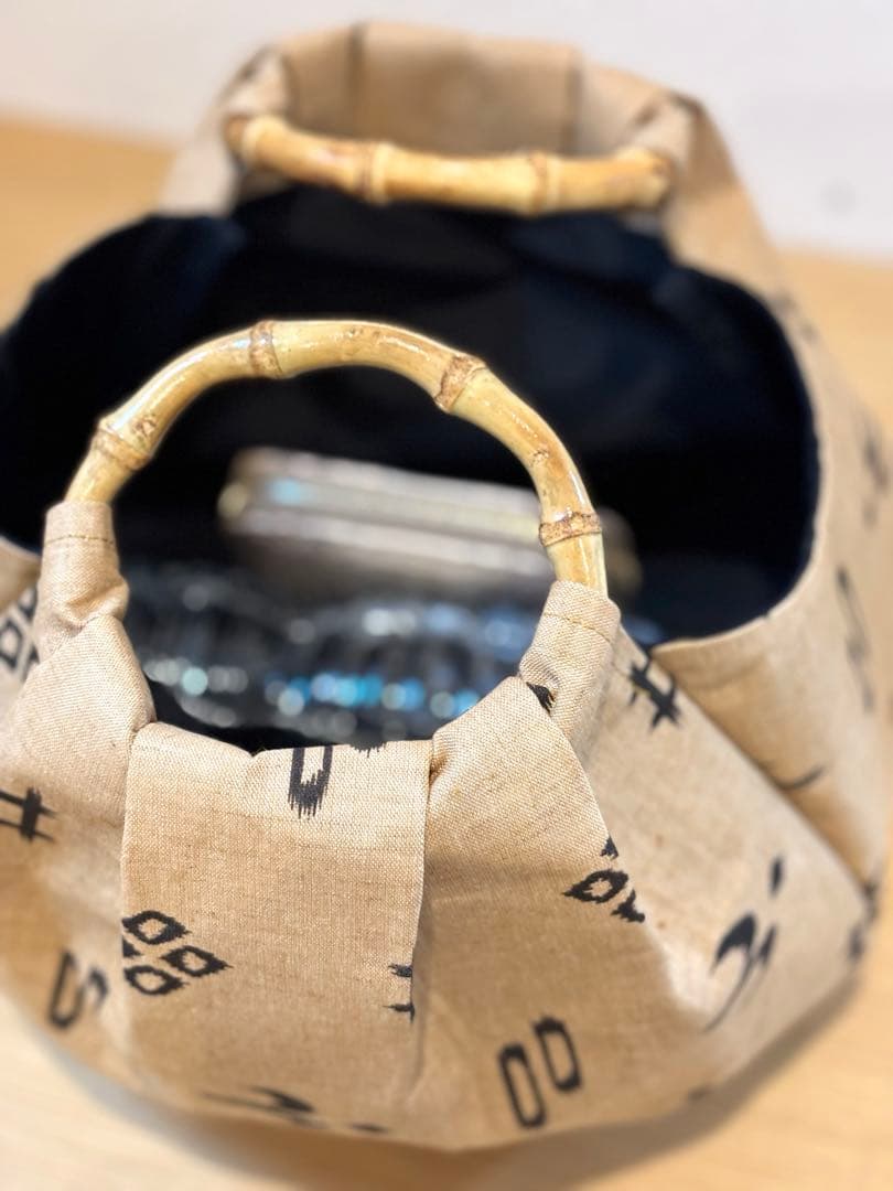 琉球柄　沖縄絣柄　琉球絣ベージュ和装バック・着物バック　入学卒業結婚式七五三振袖