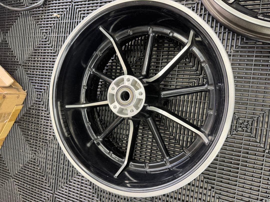 ハーレー　ブレイクアウト　純正ホイール　FXSB