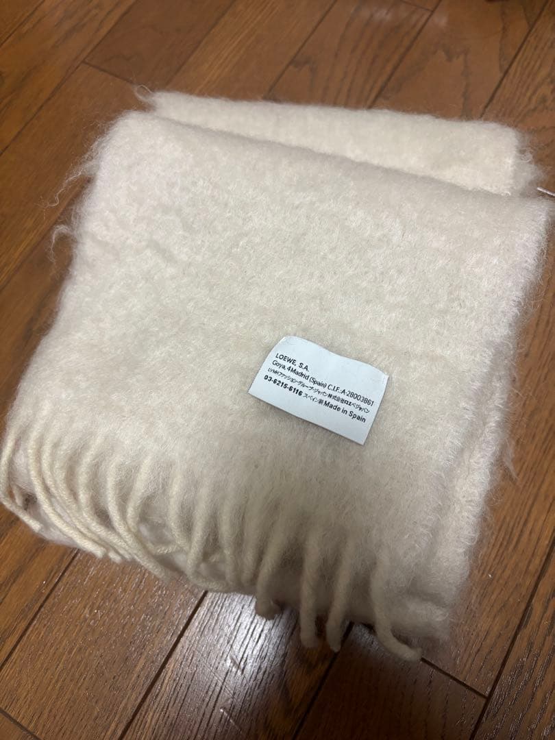 LOEWE アイボリー フリンジマフラー 新品